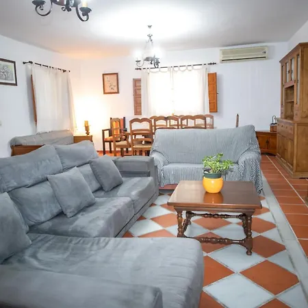 Cortijo Rural Con Vistas Al Mar Y Silencio Natural Country house *